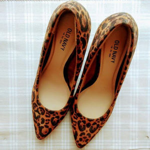 OLD NAVY   Leopard Pumps
